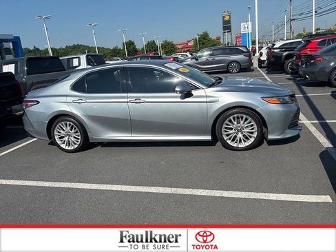 Certified 2019 Toyota Camry XLE w/ Driver Assist Package FWD image 4