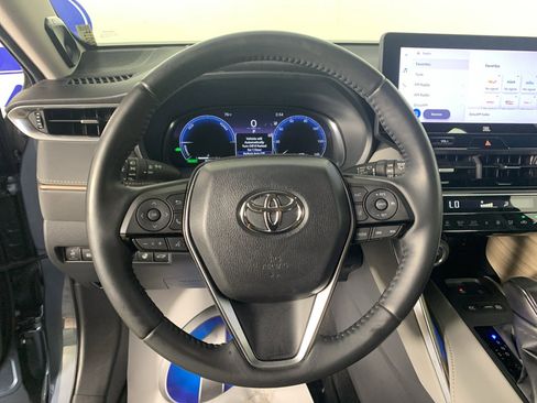 Used 2024 Toyota Venza Limited AWD/4WD image 22