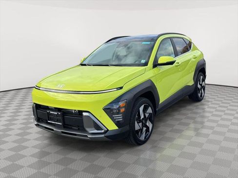 Used 2025 Hyundai Kona Limited image 3