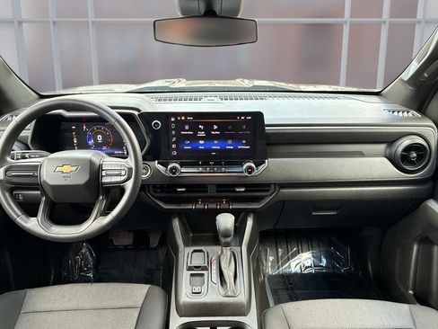 Used 2023 Chevrolet Colorado W/T RWD image 24