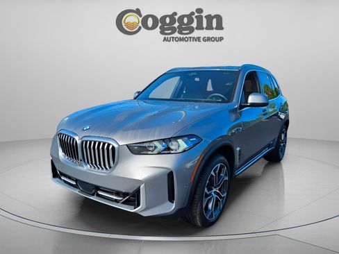 New 2026 BMW X5 sDrive40i w/ Premium Package image 1