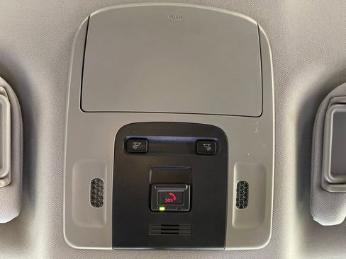 Certified 2023 Toyota Camry SE image 29