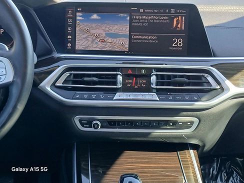 Used 2020 BMW X7 xDrive40i w/ Premium Package image 29
