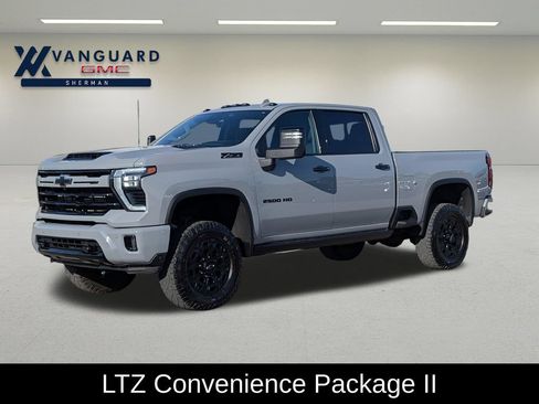 Used 2024 Chevrolet Silverado 2500 LTZ w/ LTZ Plus Package AWD/4WD image 3