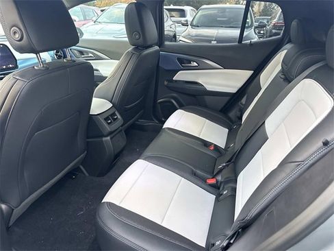 New 2026 Chevrolet Equinox EV LT image 11