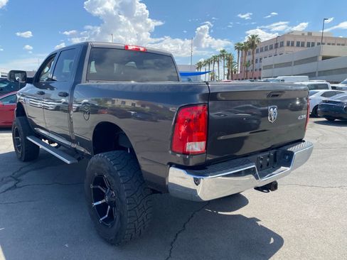 Used 2018 RAM 2500 Tradesman w/ Chrome Appearance Group AWD/4WD image 8