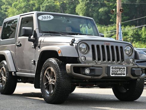 Used 2016 Jeep Wrangler Sahara AWD/4WD image 8