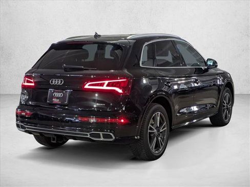 Used 2020 Audi Q5 e Premium Plus w/ Premium Plus Package image 5