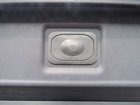 Used 2021 Ford Mustang Mach-E Select AWD/4WD image 9