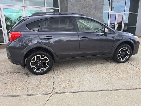 Used 2016 Subaru Crosstrek 2.0i Premium image 18