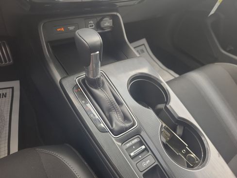 Certified 2024 Honda Civic Sport image 30