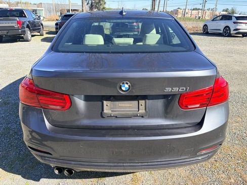 Used 2017 BMW 330i Sedan RWD image 4