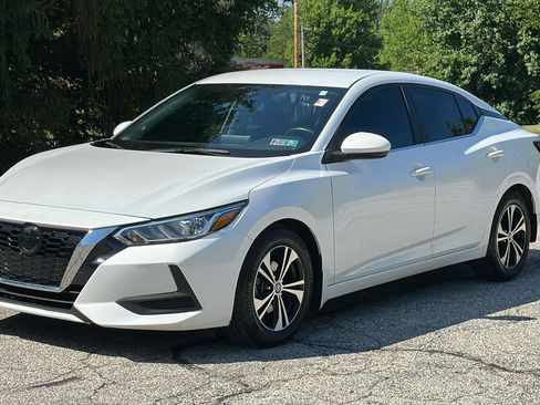 Used 2022 Nissan Sentra SV w/ All-Weather Package FWD image 2