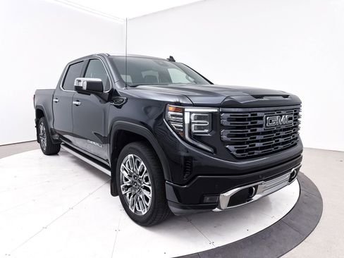 Used 2025 GMC Sierra 1500 Denali Ultimate image 12