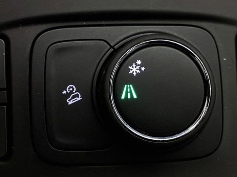 Used 2018 GMC Terrain SLE w/ Driver Convenience Package image 22