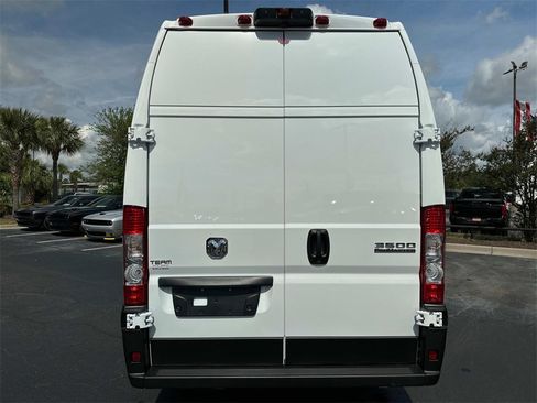 New 2024 RAM ProMaster 3500 w/ Convenience Group image 5