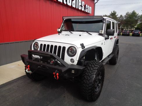 Used 2016 Jeep Wrangler Unlimited Sahara AWD/4WD image 1