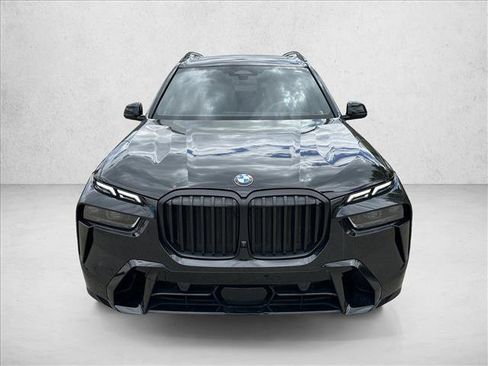 Used 2024 BMW X7 xDrive40i w/ M Sport Package AWD/4WD image 2