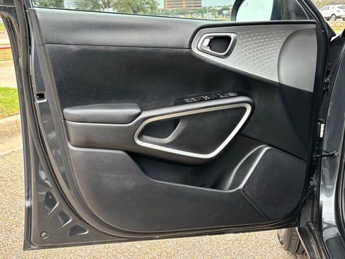 Used 2024 Kia Soul LX w/ Option Group 015 image 22