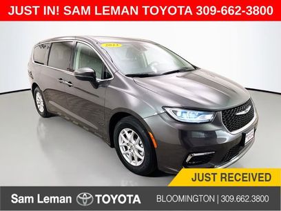 Used 2023 Chrysler Pacifica Touring-L