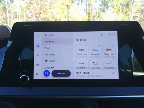 Used 2024 Toyota Prius LE image 25