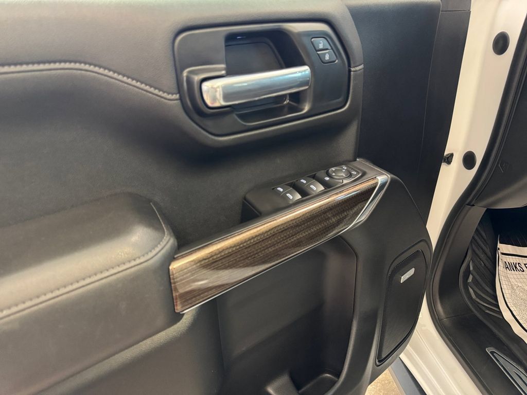 Used 2021 Chevrolet Silverado 1500 LT Trail Boss w/ Convenience Package II AWD/4WD image 11