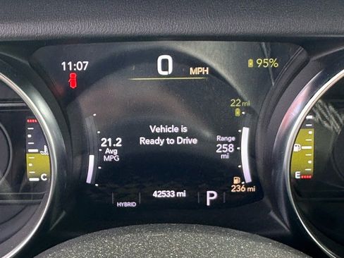 Used 2023 Jeep Wrangler Unlimited Sahara w/ Cold Weather Group image 18