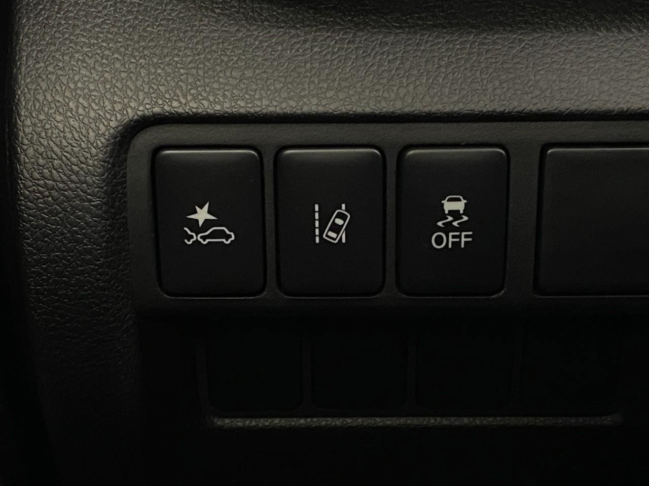 New 2026 Mitsubishi Eclipse Cross LE AWD/4WD image 13