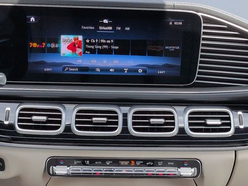 Certified 2024 Mercedes-Benz GLS 450 4MATIC image 18