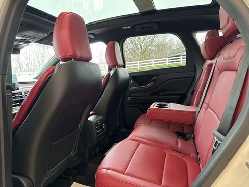 Used 2025 Lincoln Corsair Reserve w/ Equipment Group 202A image 33