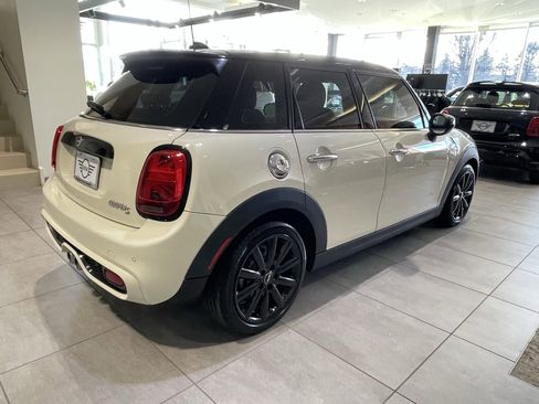 Used 2021 MINI Cooper S image 4