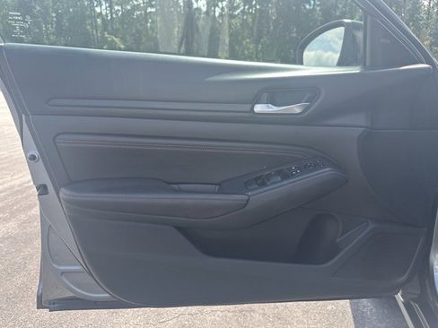 Used 2020 Nissan Altima 2.5 SR image 10