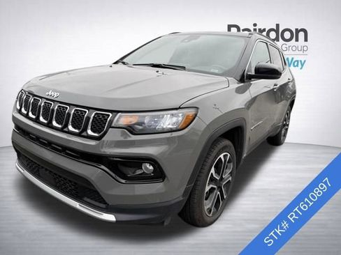 Used 2024 Jeep Compass Limited AWD/4WD image 3