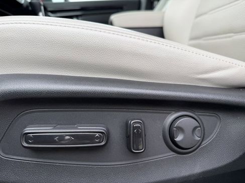 Certified 2025 Honda CR-V EX-L image 17