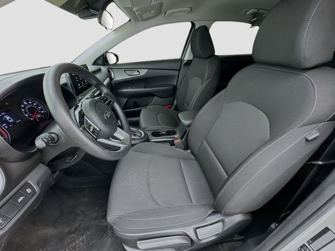 Used 2019 Kia Forte LXS image 13