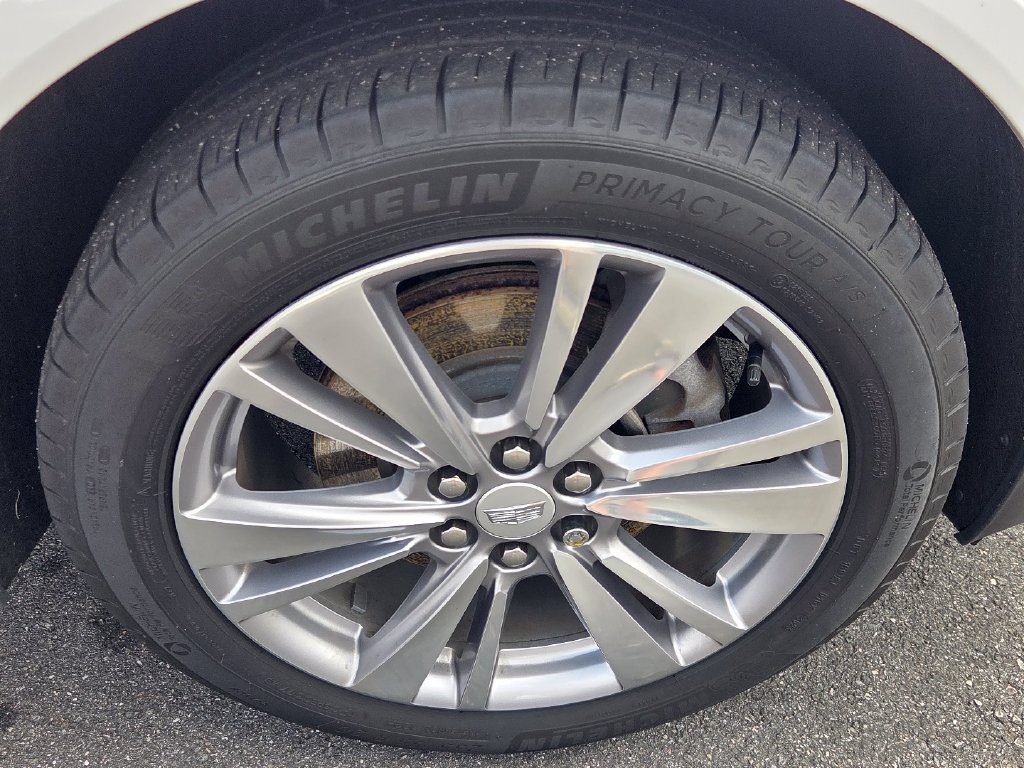 Used 2024 Cadillac XT5 Premium Luxury w/ Technology Package AWD/4WD image 8