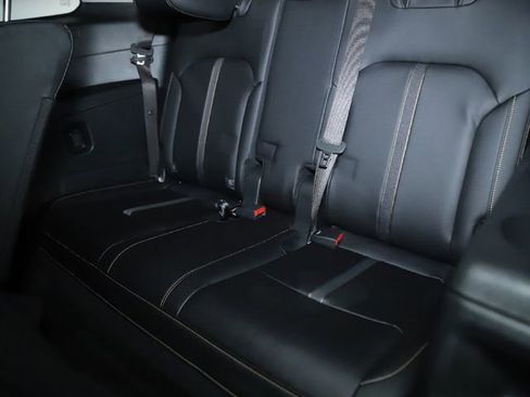 Certified 2025 MAZDA CX-90 3.3 Turbo w/ Select Package image 30