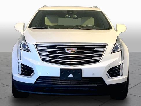 Used 2017 Cadillac XT5 Luxury w/ Driver Awareness Package AWD/4WD image 4
