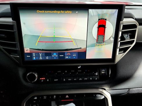 Used 2025 Toyota Tundra Limited image 38