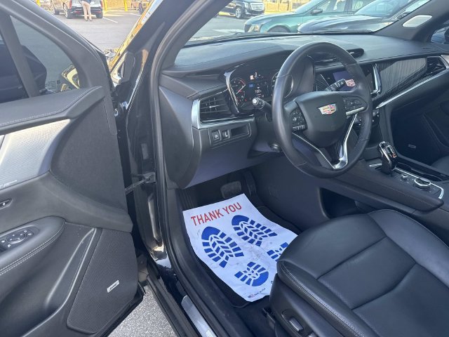 Certified 2024 Cadillac XT6 Premium Luxury AWD/4WD image 14