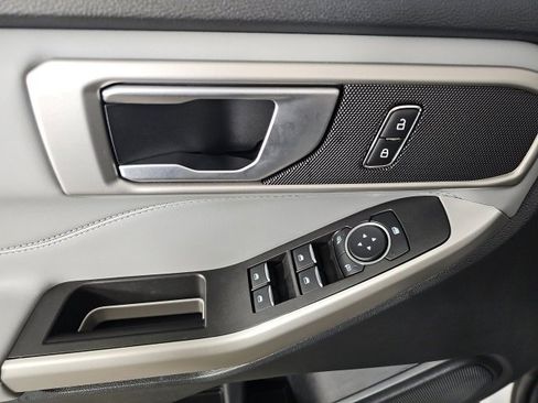 Used 2023 Ford Explorer XLT w/ Equipment Group 202A image 17