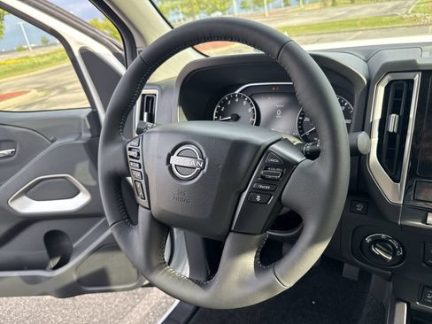 New 2026 Nissan Frontier SV w/ SV Convenience Package AWD/4WD image 22