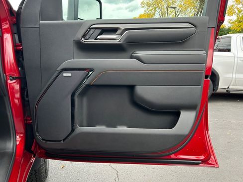 New 2025 GMC Sierra 2500 AT4 image 25