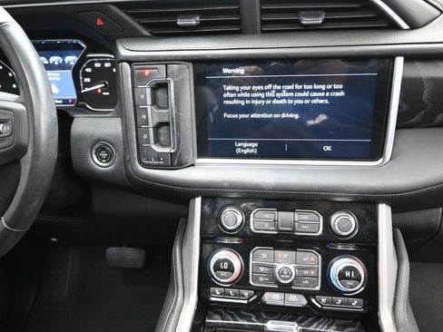 Used 2021 GMC Yukon Denali image 30