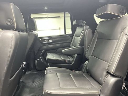 Certified 2021 GMC Yukon XL SLT w/ SLT Premium Package AWD/4WD image 25