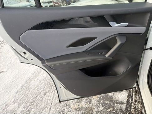 New 2026 Volkswagen Tiguan SE image 44