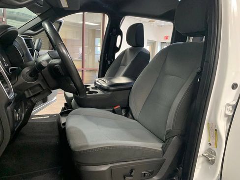 Used 2024 RAM 2500 Big Horn AWD/4WD image 7