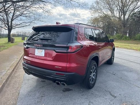 Used 2024 GMC Acadia AT4 w/ Luxury Package image 7