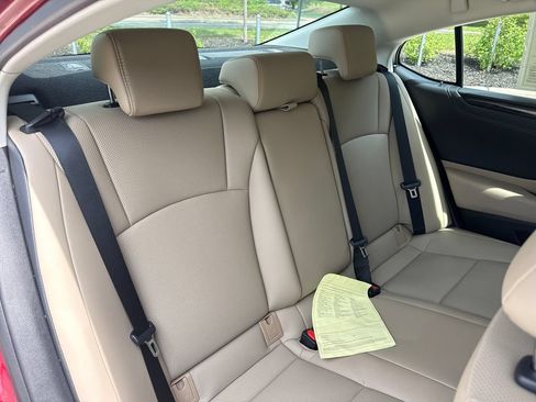 Used 2021 Lexus ES 300h w/ Premium Package FWD image 34