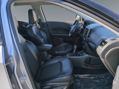 Used 2019 Jeep Compass Trailhawk image 15